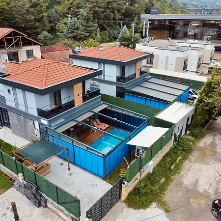 Alriyan Villa *