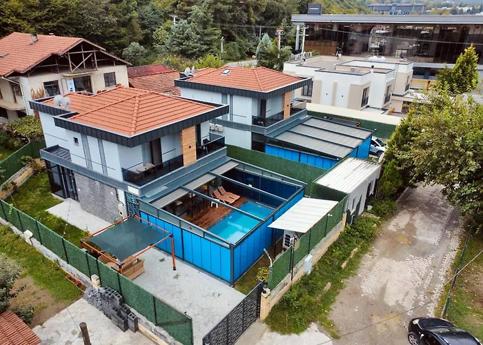 Zuemruet Villalari Villa *